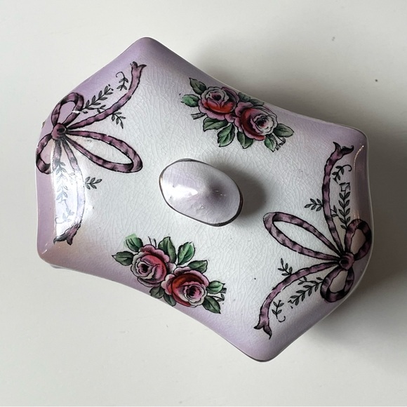 Vintage ceramic lidded rectangular trinket dresser box roses bows romantic - Picture 4 of 16